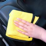 1PC Thick Coral Fleece Car Drying Towel: Super Absorbent, Ideal for Quick Car Cleaning,Multi-Functional Towel,23.64 x 11.82 in, Yellow - Image 4