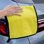 1PC Thick Coral Fleece Car Drying Towel: Super Absorbent, Ideal for Quick Car Cleaning,Multi-Functional Towel,23.64 x 11.82 in, Yellow - Image 6