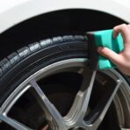 Detail King Black Out Tire Dressing & Wheel Well Dressing - Pint - Cleans & Shines - Image 3