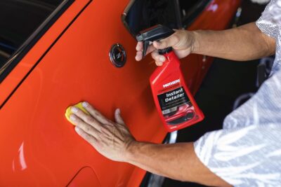 Mothers California Gold 3 Clay Bar Complete Kit, 3 80-gram Clay Bars + 16 oz. Instant Detailer + Microfiber Towel — Removes Contaminants, Restores Brilliance & Smoothness of Paint (07240) - Image 10