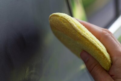 Mothers Microfiber Polishing Pad and Cleaning Pads for Car Detailing, 5 Inch Diameter, Yellow, 6 Pack - Image 5