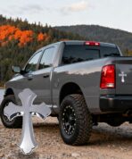 Car Stickers,3.25" x 2.2" 3D Cross Automotive Decal,Car Accessories Jesus Christian Metal Cross Cars Emblem,Self Adhesive Automotive Exterior Accessories,Applicable to All Vehicles (Sliver) - Image 6