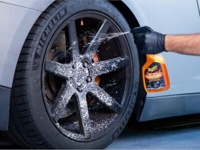 Meguiar's Hot Rims Black Wheel Cleaner, Deep Foaming Gel Specially Formulated to Effectively Clean Matte, Gloss, Satin, and Chrome Black Wheels, 24 Oz Spray Bottle - Image 10