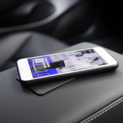 Car Dashboard Non Slip Mat, JIMISHA Anti Slip Pad, Anti Slide Sticky Dash Pad, Multifunctional Fixate Gripping Gel Pad for Radar Detector, Cell Phone, Keys, Glass, GPS, Coins 6.3x2.8 inch (2 Pack) - Image 6