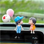 Cute Couple Car Dashboard Decorations, Lovely Couple Kiss Cartoon Figurines Car Ornament, Resin Material Boy Girl Car Interior Decoration with Balloon for Car Dashboard Gifts (Blue)
