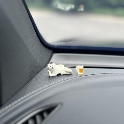 Cute Cat and Beer Car Dashboard Decor, Funny Rear View Mirror Ornament Car Dash Decorations Interior Accessories for Home Office Fairy Garden Landscape Decor - Image 2