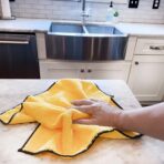 R-226154 Platinum XL Microfiber Cleaning Towel, 15 Pack - Image 6