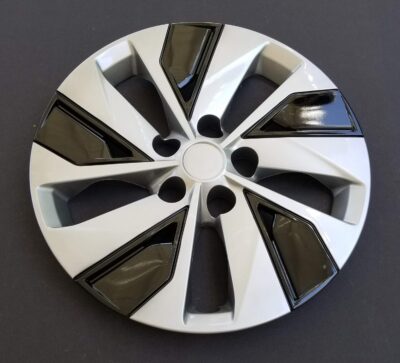 New Wheel Cover Hubcap Replacement Fits 2019-2020 Nissan Altima; 16 Inch; 5 Split Spoke; Silver Color/Black; Plastic; Spring Steel Clip (1-Piece) - Image 2